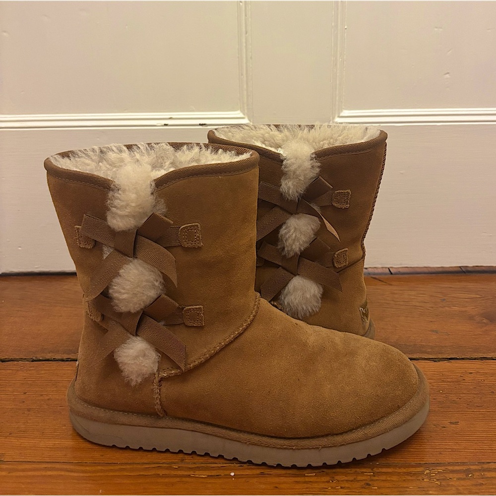 Koolaburra by UGG Girls’ Pom-Pom Ribbon Style Suede Boots